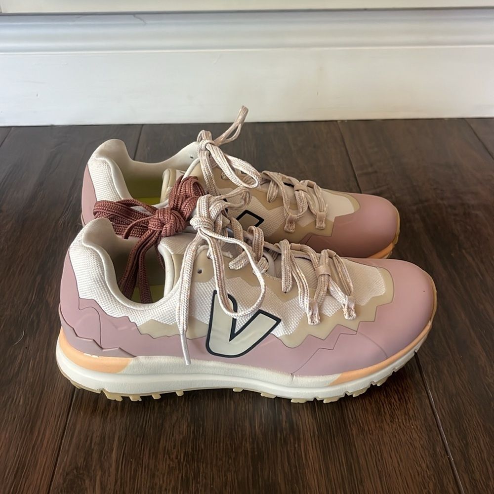 NWT VEJA Fritz Roy Sneakers - Picture 5 of 9